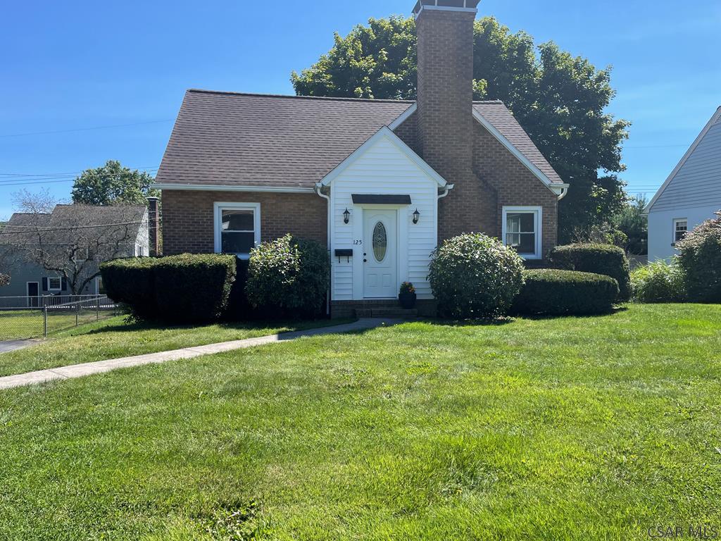 Lindberg Ave, Johnstown, PA 15905