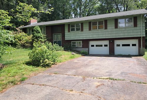 71 Blue Ridge Dr, Manchester, CT, 06040-6815 | Card Image