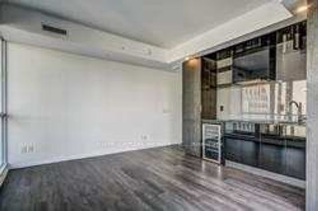 2315 - 70 Temperance St, Condo with 2 bedrooms, 2 bathrooms and 1 parking in Toronto ON | Image 5