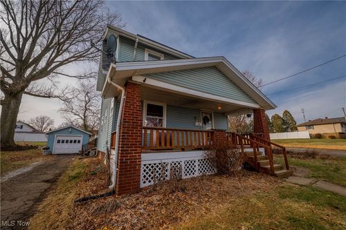 143 Highland Ave Sw, Massillon, OH, 44646-3404 | Card Image