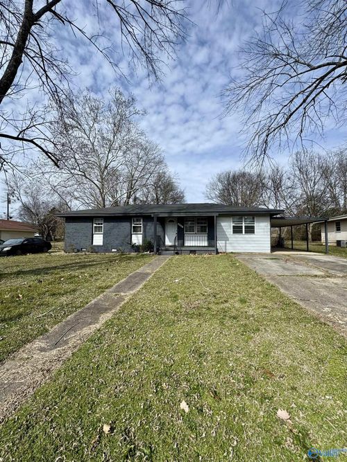 4006 Mcewen Dr Nw, Huntsville, AL, 35810-3655 | Card Image