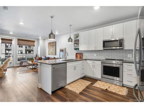 403-20 Wilcox St, Castle Rock, CO, 80104-1991 | Card Image