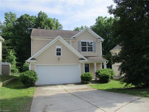 917 Avalon Acres Ln, High Point, NC, 27265-2924 | Card Image