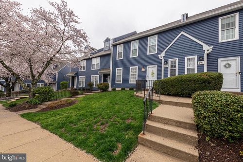 973 Roundhouse Ct, WEST CHESTER, PA, 19380-1702 | Card Image
