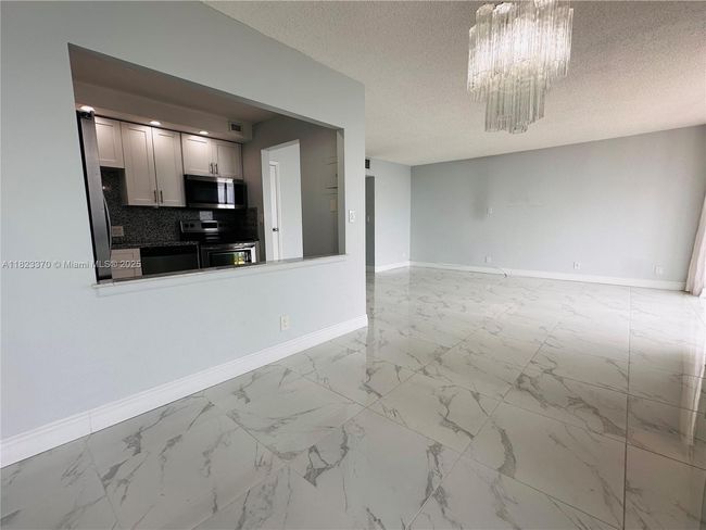 APT-2601 - 20335 W Country Club Dr, Condo with 1 bedrooms, 2 bathrooms and null parking in Aventura FL | Image 5