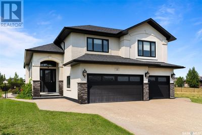 19 College Cres, House other with 5 bedrooms, 3 bathrooms and null parking in White City SK | Image 1