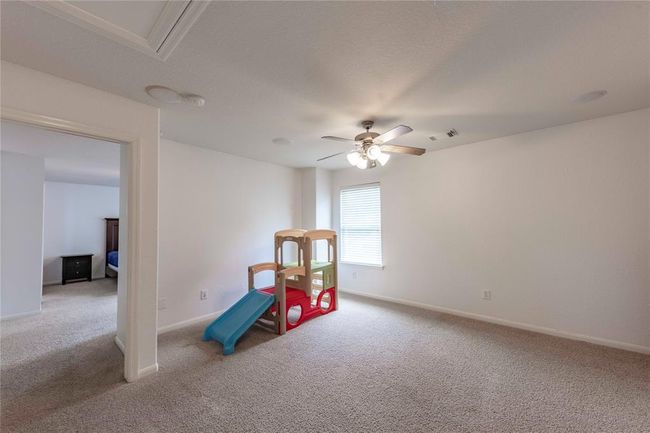 13907 Bonnetbriar Ln, House other with 3 bedrooms, 3 bathrooms and 2 parking in Sugar Land TX | Image 5