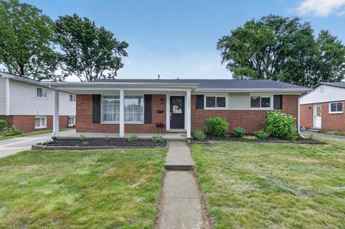 1039 Gault Dr, Ypsilanti, MI, 48198-6427 | Card Image