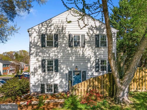 9535 Burdett Rd, BURKE, VA, 22015-1916 | Card Image