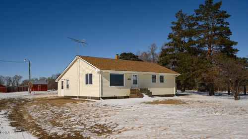 9645 2nd Ave Se, Pollock, SD, 57648-8533 | Card Image