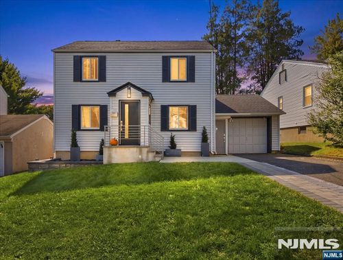12 Nutwold Ave, West Orange, NJ, 07052-5019 | Card Image