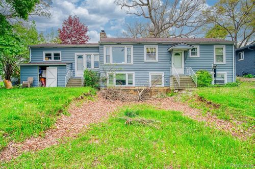 5985 Rowley Boulevard, Waterford Charter Township, MI, 48329 | Card Image