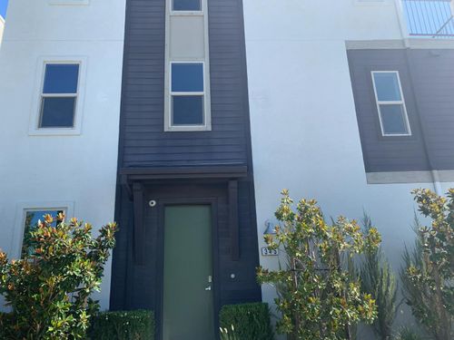 345 Crate Avenue, Sacramento, CA, 95818 | Card Image