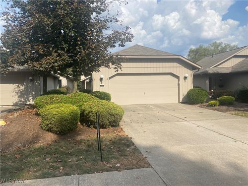 12539 Olympus Way, Strongsville, OH, 44149-3236 | Card Image