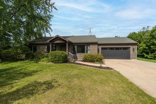 2995 65th St, Fennville, MI, 49408-8663 | Card Image