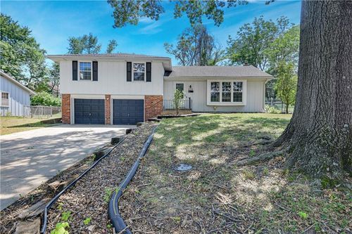 809 110th St, Kansas City, MO, 64131-3515 | Card Image