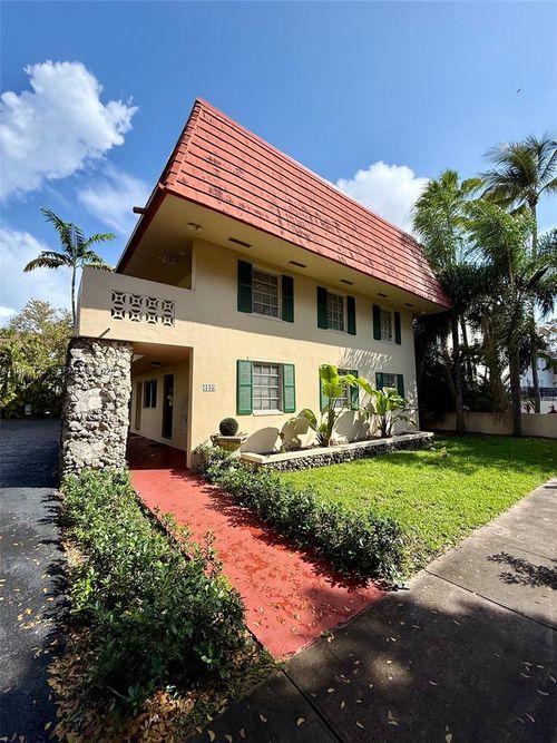 7-335 Navarre Ave, Coral Gables, FL, 33134-4244 | Card Image