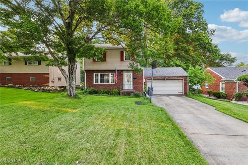 2992 Eldora Dr, Youngstown, OH, 44511-1248 | Card Image