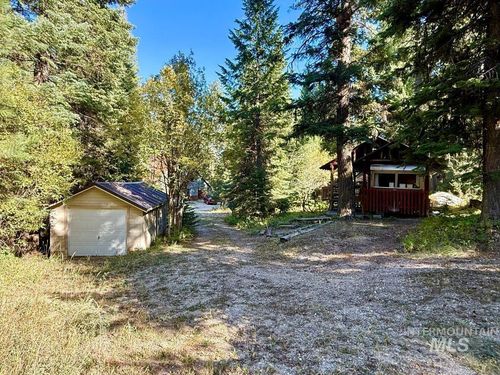 427 Doriann Dr, Cascade, ID, 83611 | Card Image