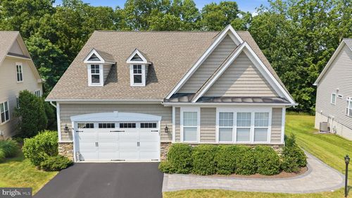 105 Turnstone Ln, LAKE FREDERICK, VA, 22630-2081 | Card Image