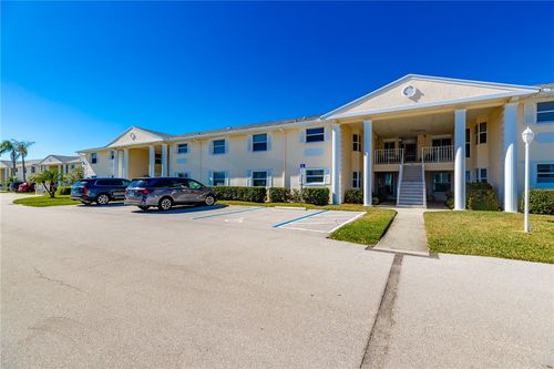 apt-204-605 W Lake Jasmine Cir, Vero Beach, FL, 32962-8558 | Card Image