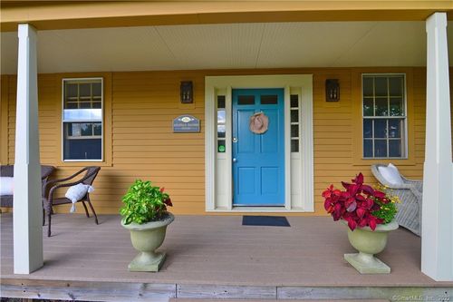 844 Wrights Crossing Rd, Pomfret Center, CT, 06259-1624 | Card Image