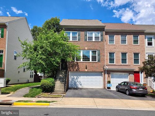 13906 Gothic Dr, CENTREVILLE, VA, 20121-4257 | Card Image