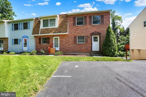 566 Valley Rd, Enola, PA, 17025-1604 | Card Image