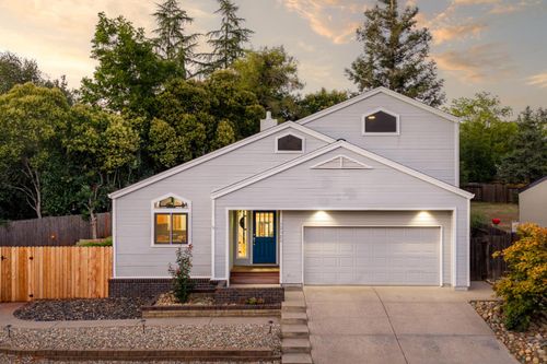 12323 Hidden Meadows Circle, Auburn, CA, 95603 | Card Image