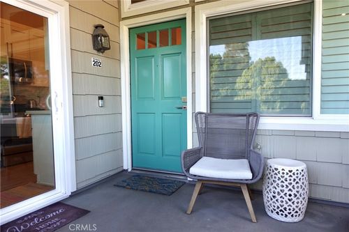 202-7402 Yellowtail Dr, Huntington Beach, CA, 92648 | Card Image