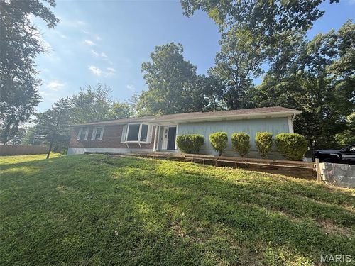 5108 Twelve Oaks Ave, Villa Ridge, MO, 63089-1210 | Card Image