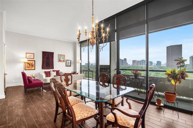 UNIT-1206 - 1111 Bering Dr, Condo with 2 bedrooms, 2 bathrooms and 2 parking in Houston TX | Image 7