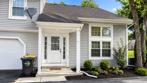 113 Hazelnut Dr, Streamwood, IL, 60107-2239 | Card Image