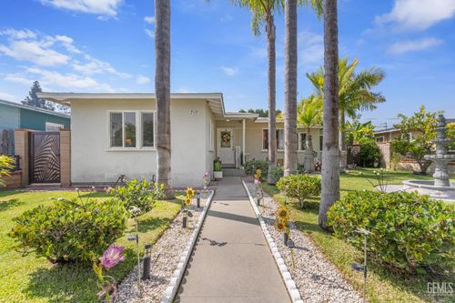 719 S Pine St, Anaheim, CA, 92805 | Card Image