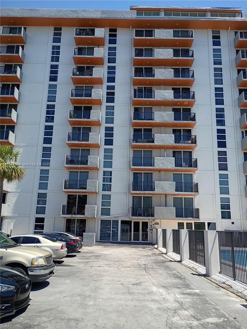 apt-804-2075 164th St, North Miami Beach, FL, 33162-4188 | Card Image