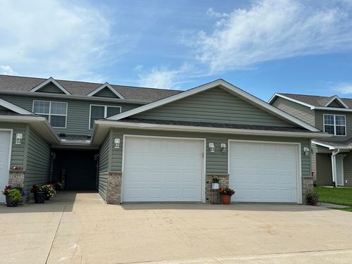 1829 Daniel Ln Ne, Stewartville, MN, 55976-1685 | Card Image
