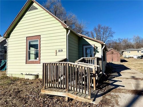 819 Harmon St, Saint Joseph, MO, 64504-1729 | Card Image