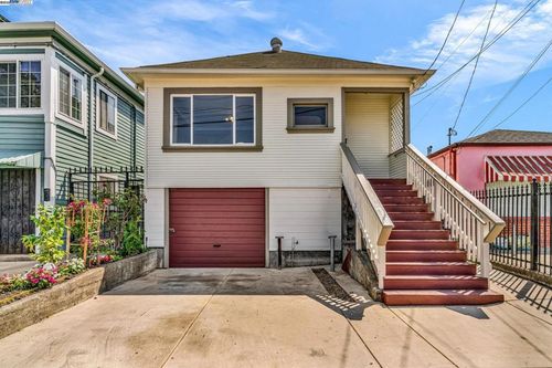1530 36th Ave, Oakland, CA, 94601-3515 | Card Image