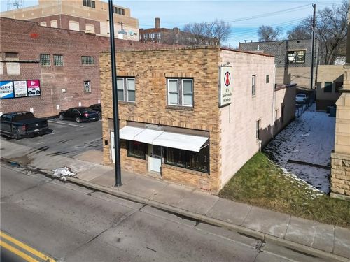 415 S Farwell St, EAU CLAIRE, WI, 54701-3722 | Card Image