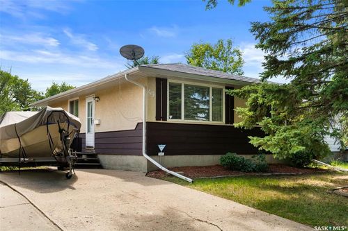 49 Mitchell Cres, Regina, SK, S4R5G5 | Card Image
