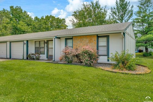 3233 Glacier Dr, Lawrence, KS, 66047-2633 | Card Image