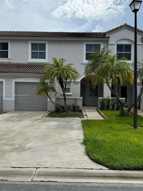 16820 Sw 1st Mnr, Pembroke Pines, FL, 33027-1097 | Card Image