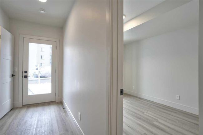 2222 5 St Sw, Townhouse with 3 bedrooms, 2 bathrooms and 2 parking in Calgary AB | Image 38
