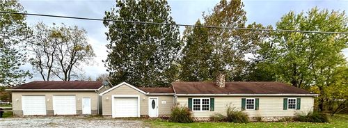 332 Johnson Ln, Connellsville, PA, 15425-9702 | Card Image