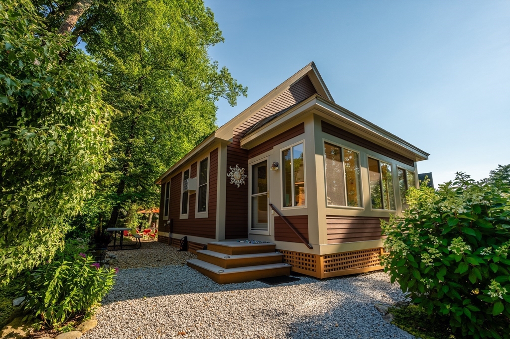 White Pine Knl, Westford, MA 01886