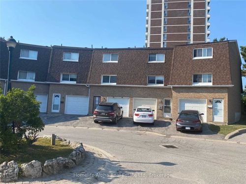24-300 Bridletowne Cir, Scarborough, ON, M1W2G8 | Card Image