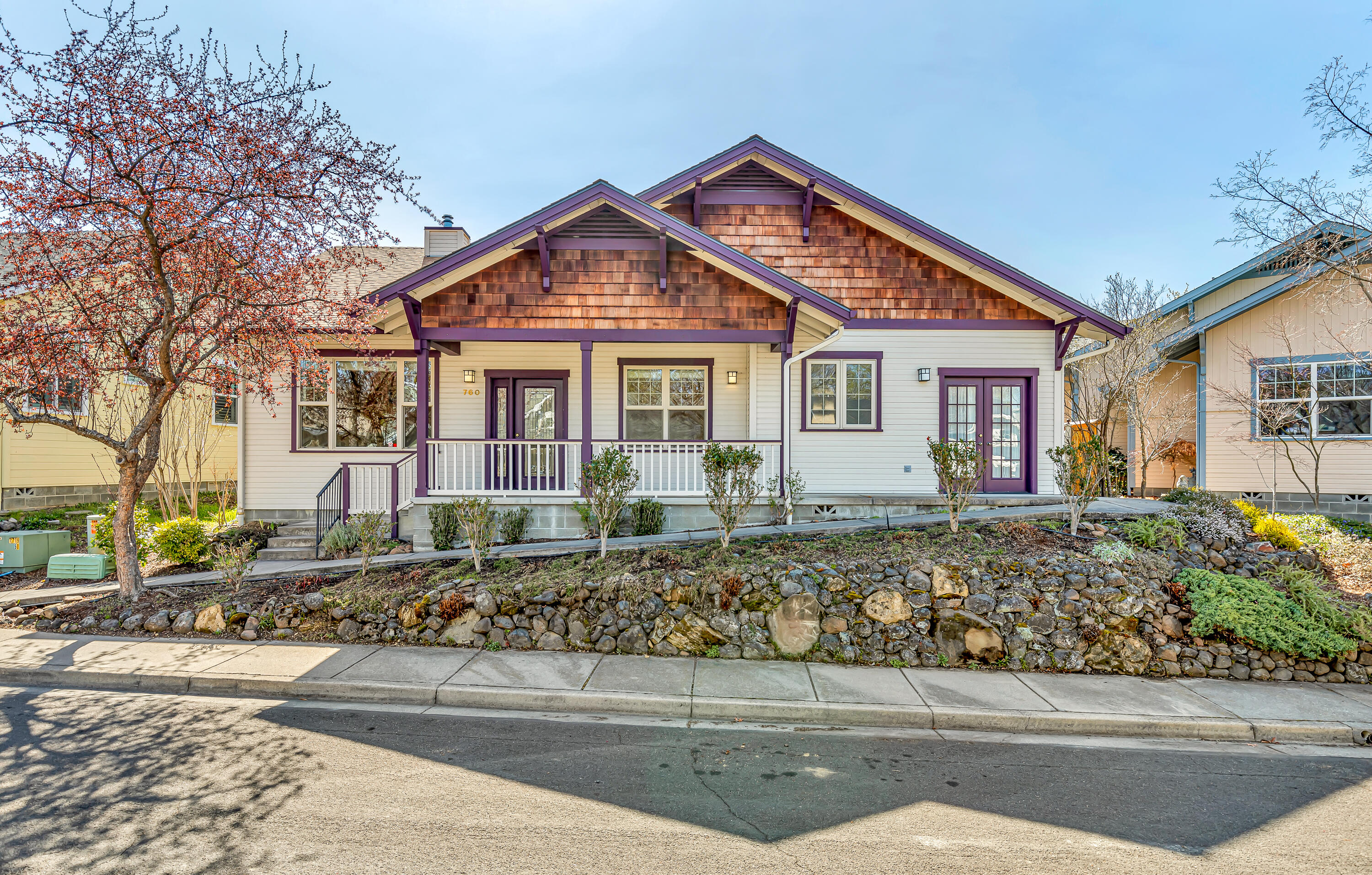 Creek Stone Way, Ashland, OR 97520