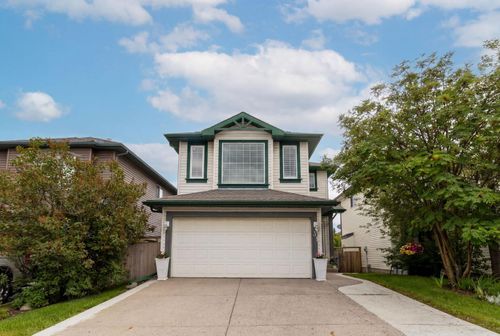 31 Bridlewood Rd Sw, Calgary, AB, T2Y3P9 | Card Image