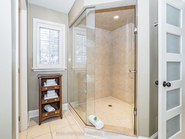 SANDFIELD-5-W10 - 3876 Muskoka Rd Hwy 118 N/A W, Condo with 3 bedrooms, 4 bathrooms and null parking in Muskoka Lakes ON | Image 24