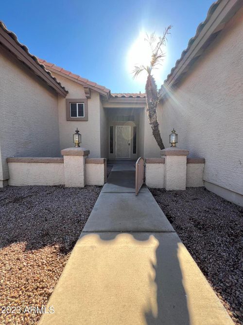 1561 E Stanford Ave, Gilbert, AZ, 85234-3699 | Card Image